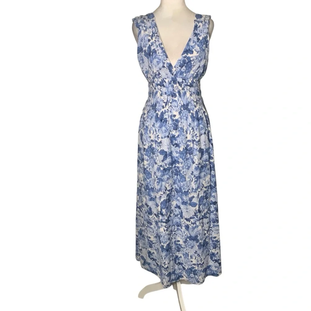 Abercrombie & Fitch Small Blue & White Floral Print V Neck Sleeveless Midi Dress